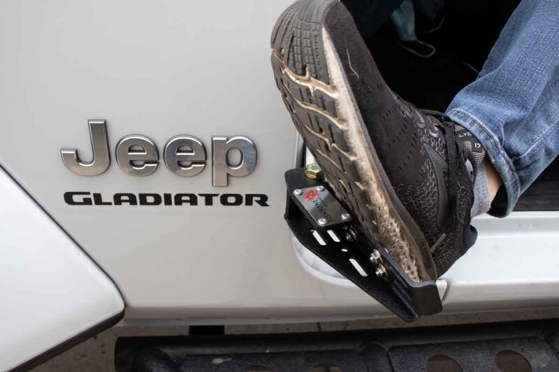 Jeep Wrangler JK Foot Pegs - Fishbone Offroad - Textured Powder Coat - Black - `07-`18